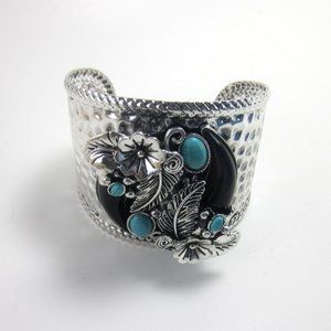 Metal Hammered Look Flower Design Lrg Wide Cuff  Bracelet Blue Howlite Beads NWT